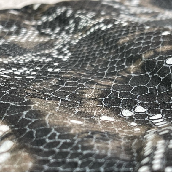 HOBO LAUREN DOUBLE FRAME LEATHER CLUTCH WALLET SNAKE EMBOSSED PRINT - Picture 11 of 13